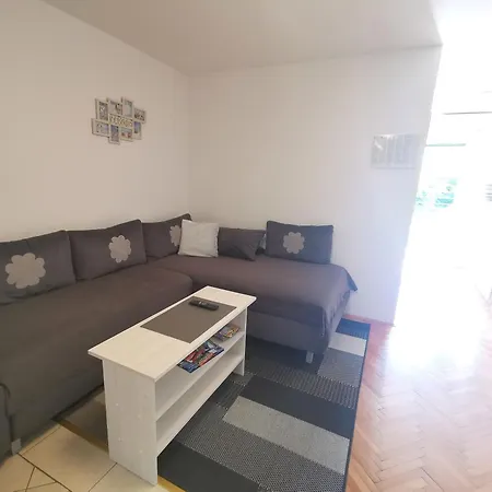 Rudelj Apartament Makarska